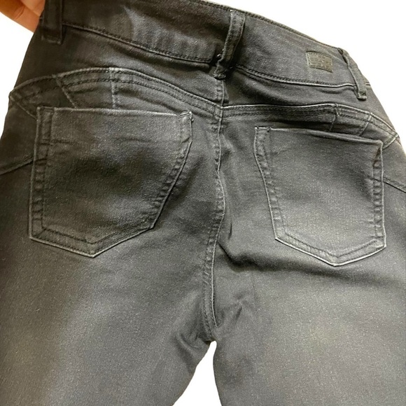 Miss Poured In Blue Stretchy Black Mid Rise Jeans Size 4 - Picture 6 of 13